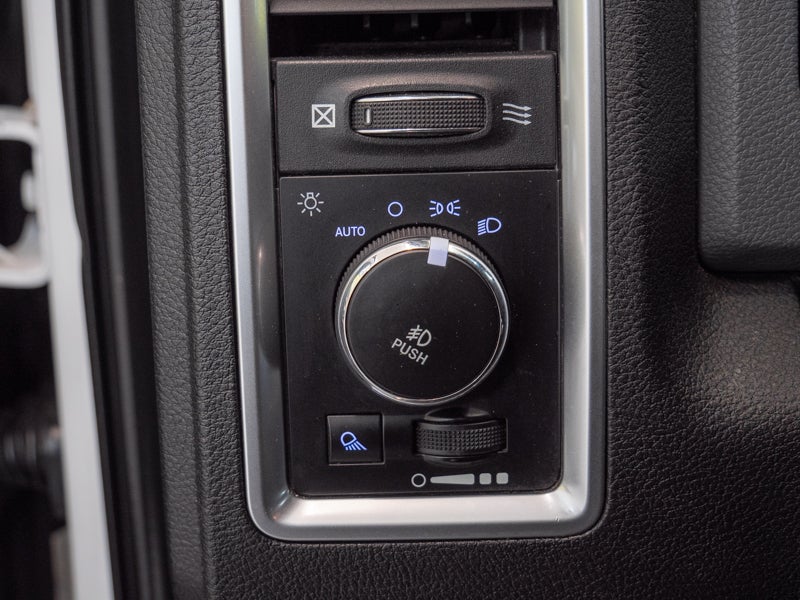 2014 RAM 1500 SLT