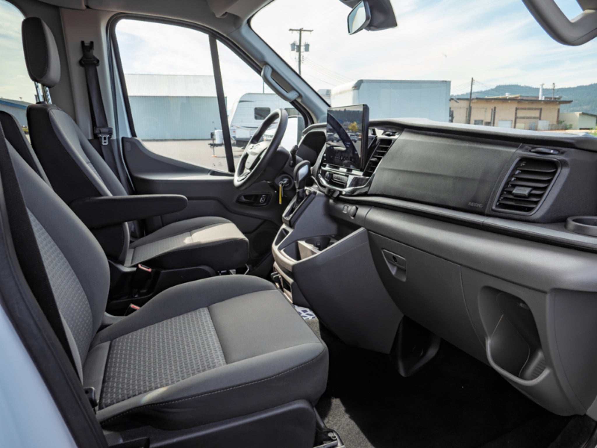 2025 Ford Transit Passenger Wagon XL