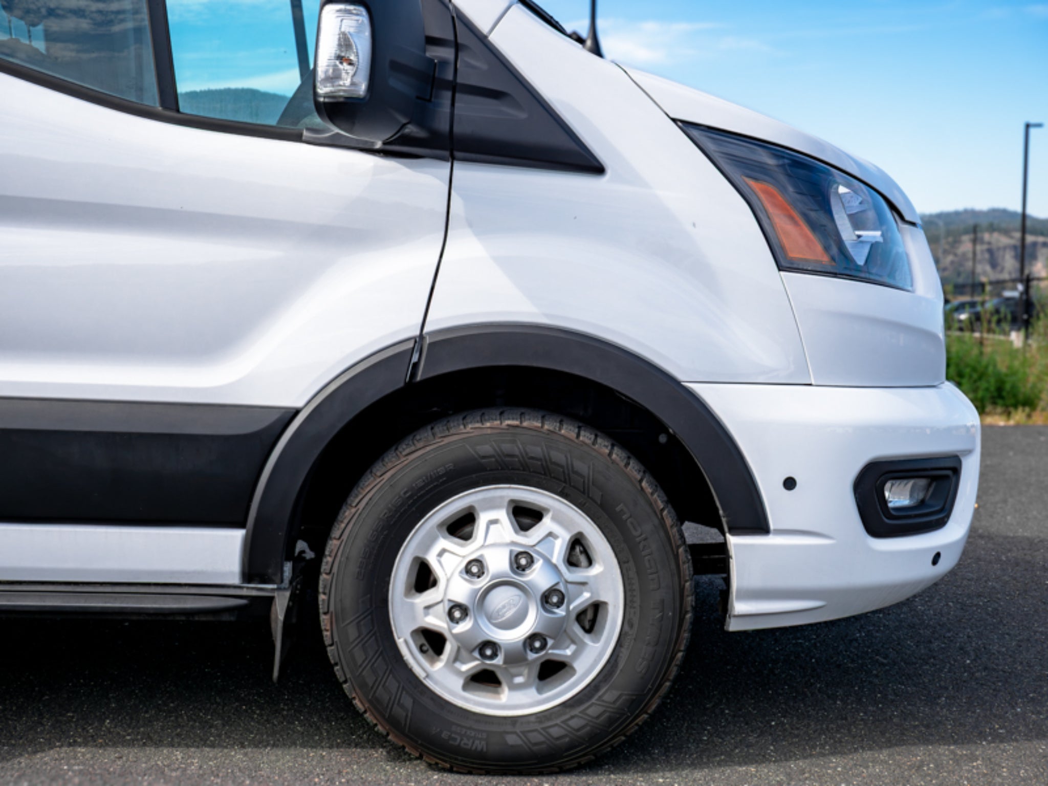 2025 Ford Transit Passenger Wagon XL
