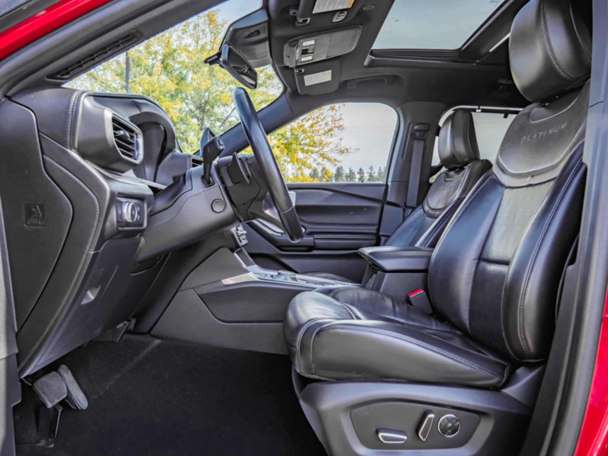 2020 Ford Explorer Platinum
