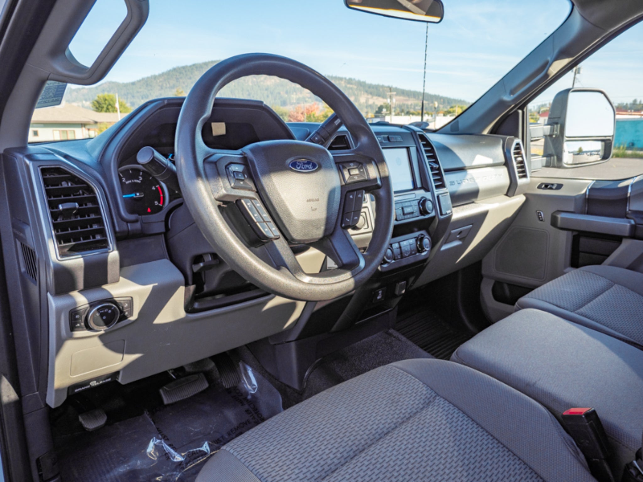 2022 Ford Super Duty F-350 SRW XL