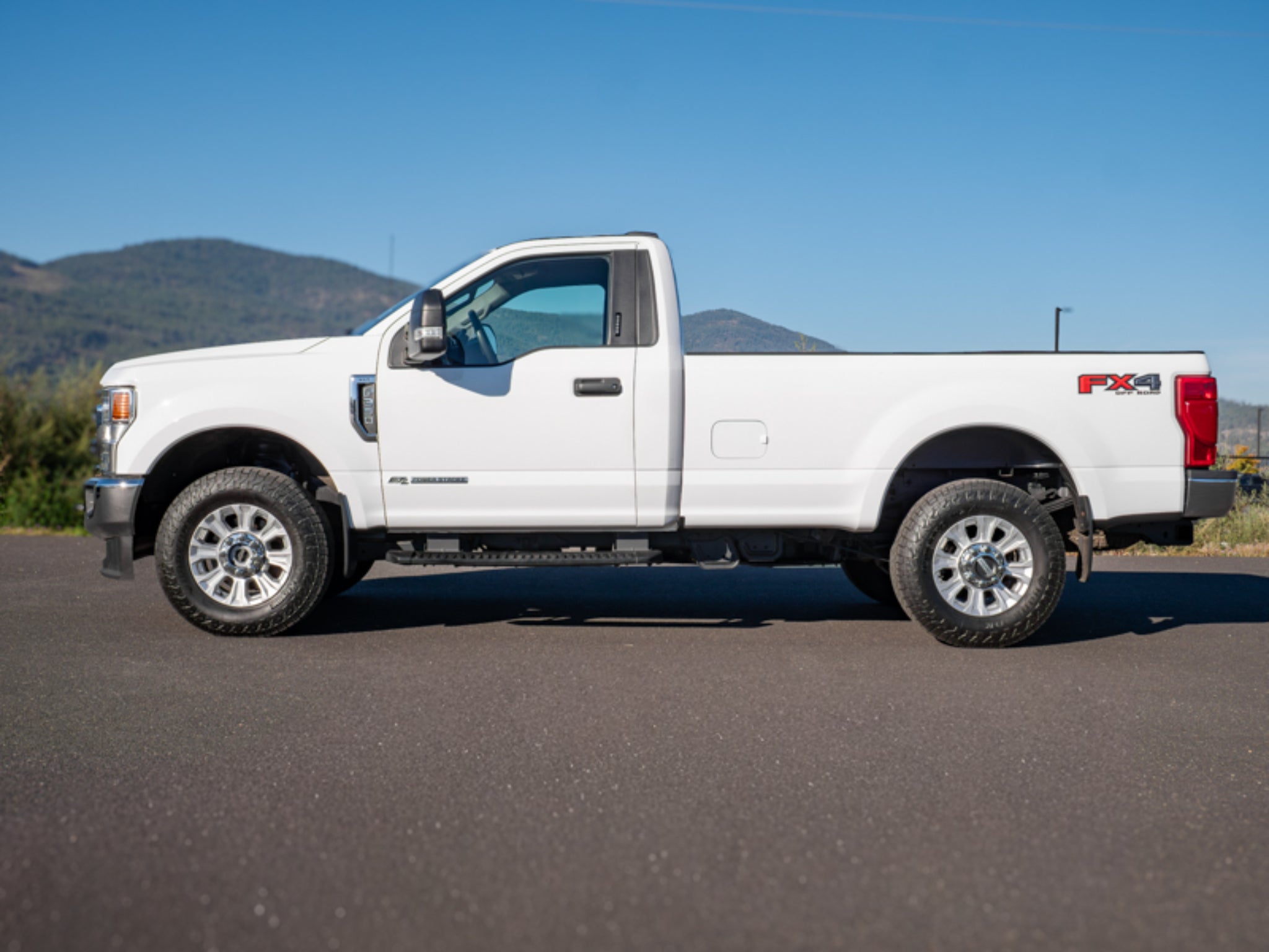 2022 Ford Super Duty F-350 SRW XL