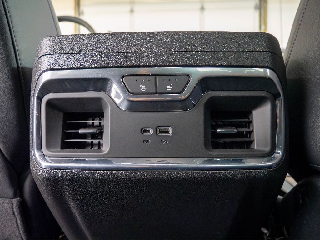 2025 Chevrolet Silverado 3500 HD High Country