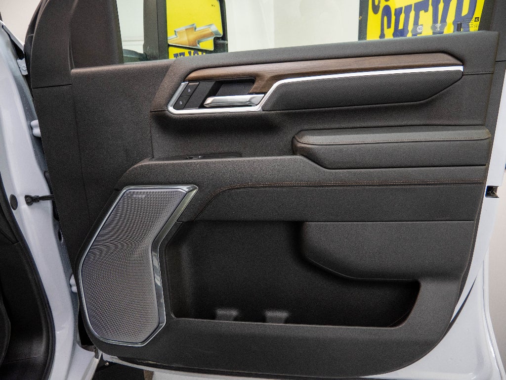 2025 Chevrolet Silverado 3500 HD High Country