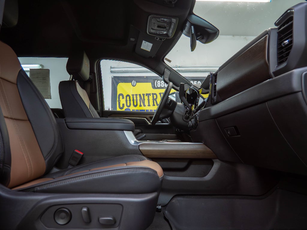 2025 Chevrolet Silverado 3500 HD High Country