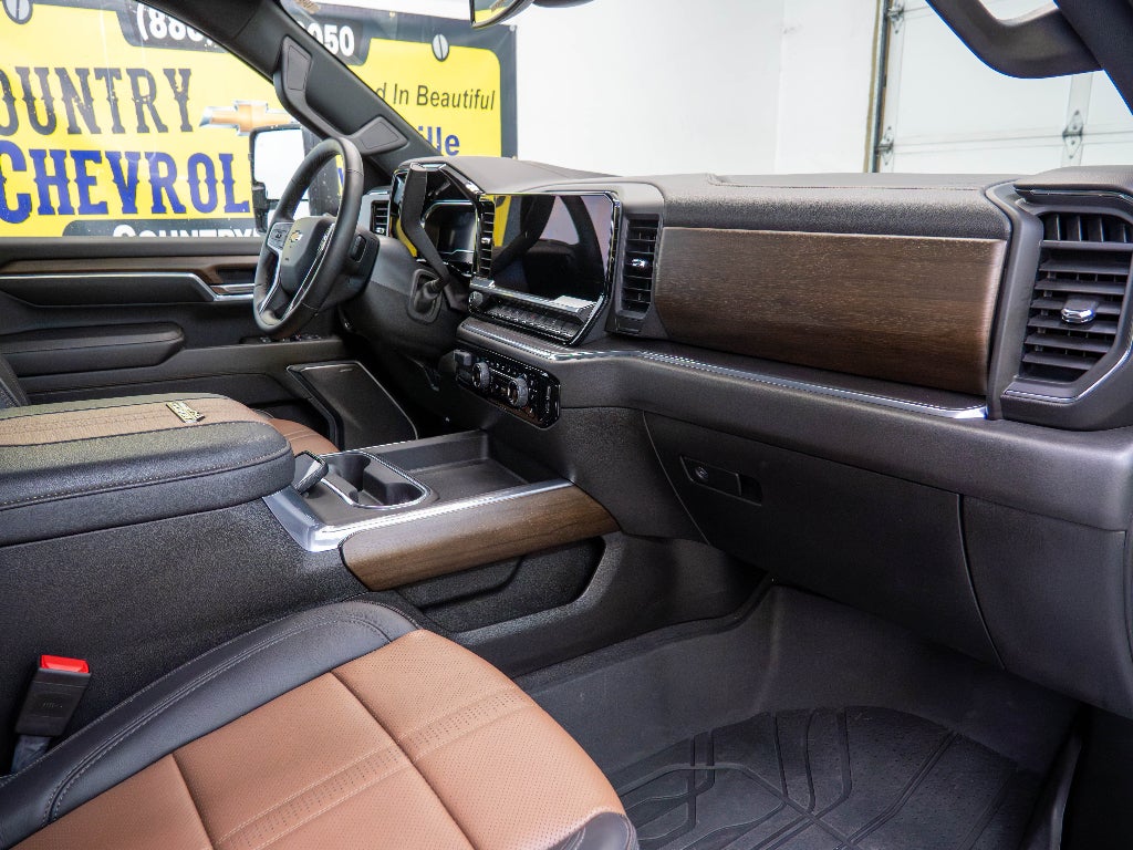 2025 Chevrolet Silverado 3500 HD High Country