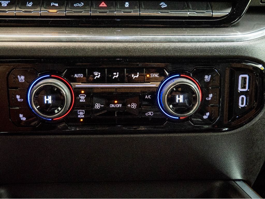 2025 Chevrolet Silverado 3500 HD High Country