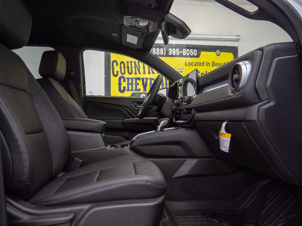 2025 Chevrolet Colorado WT/LT