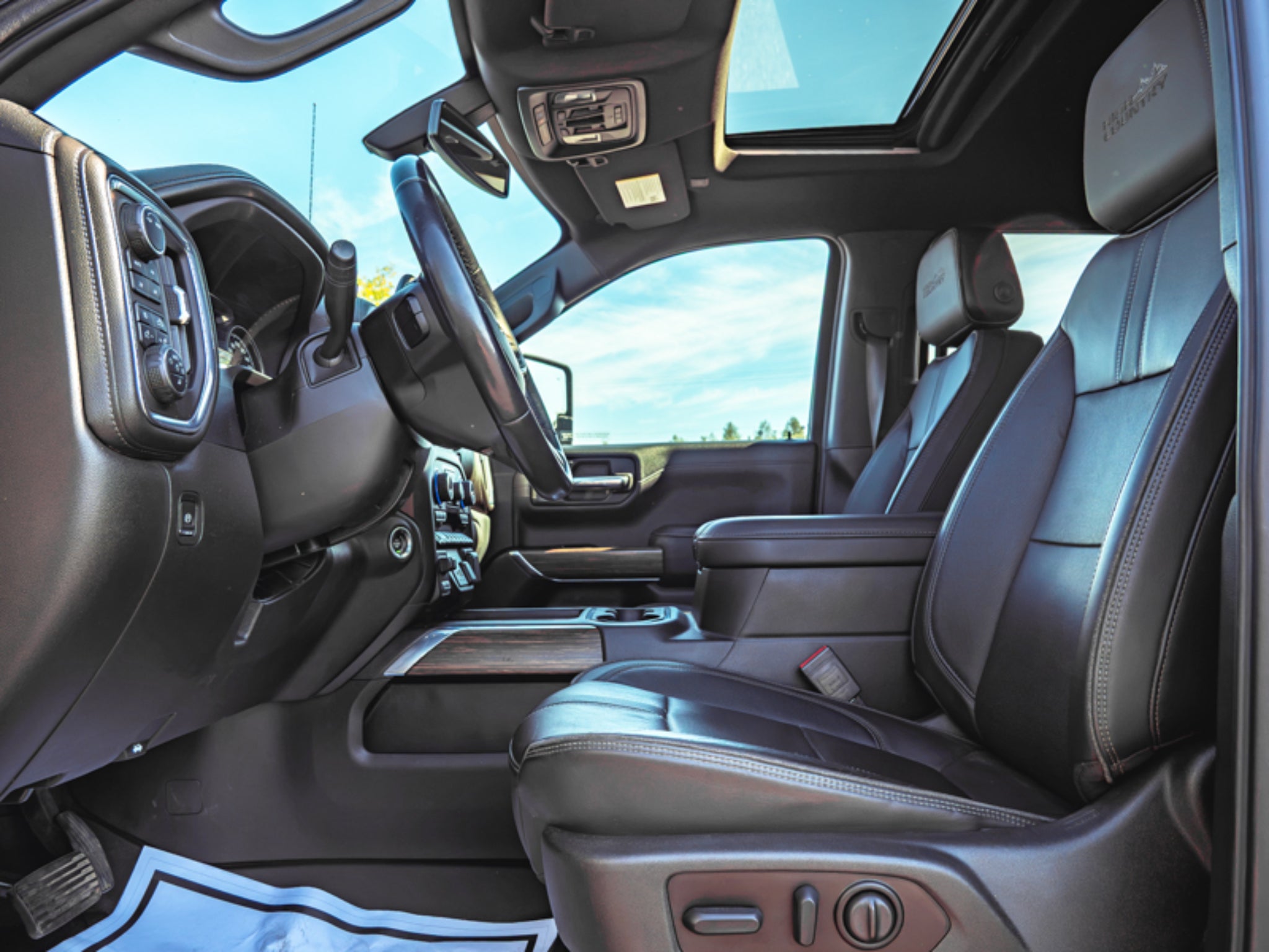2022 Chevrolet Silverado 1500 LTD High Country