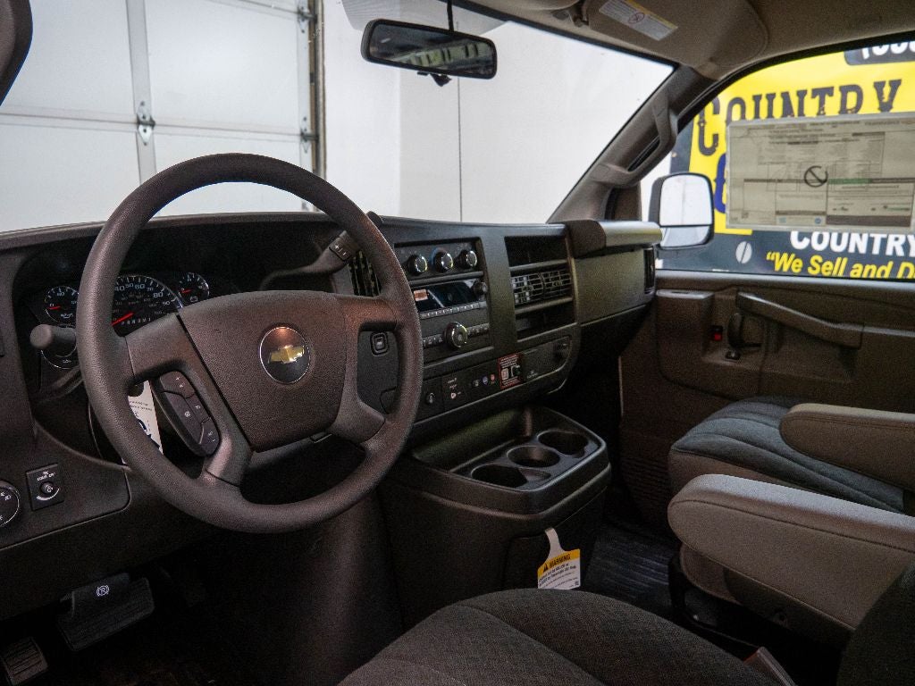 2025 Chevrolet Express Cargo 2500 WT