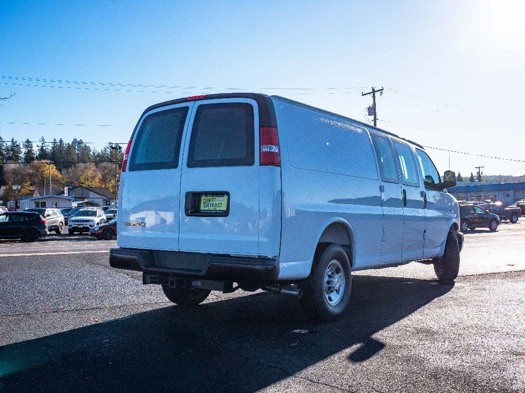 2025 Chevrolet Express Cargo 2500 WT