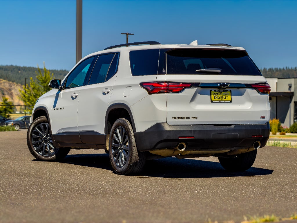2023 Chevrolet Traverse RS
