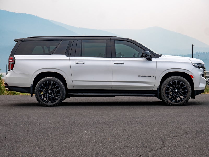 2022 Chevrolet Suburban RST