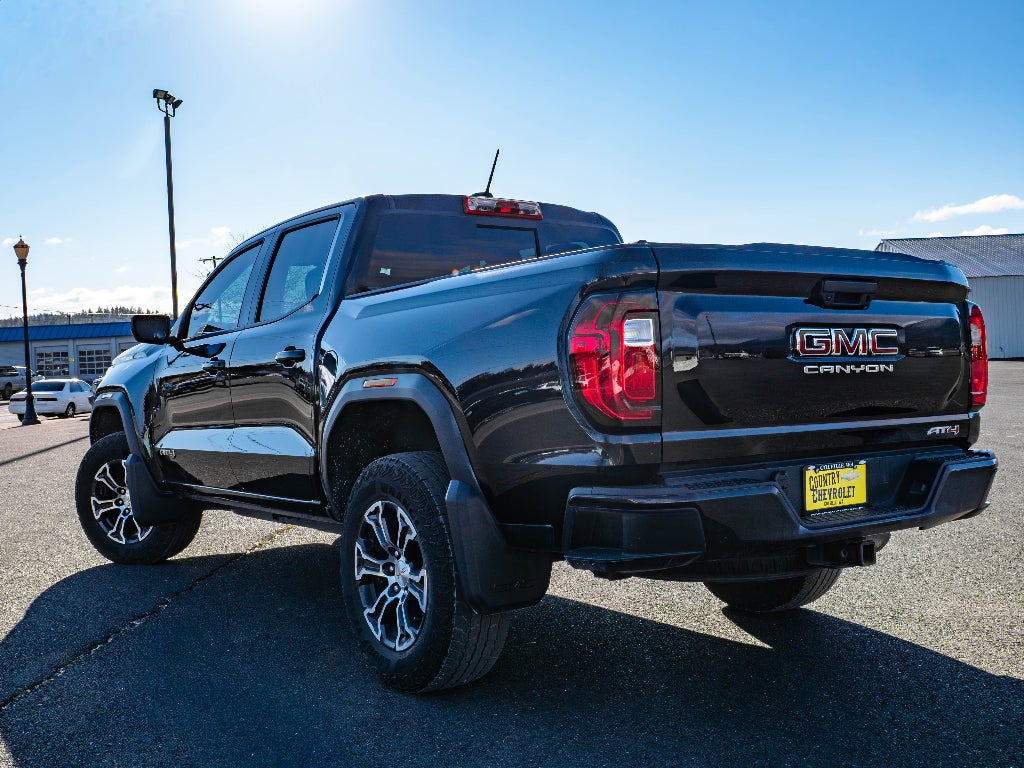 2024 GMC Canyon AT4
