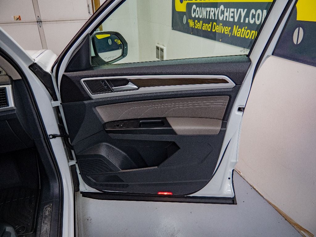 2021 Volkswagen Atlas 3.6L V6 SE w/Technology