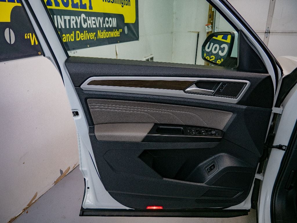 2021 Volkswagen Atlas 3.6L V6 SE w/Technology