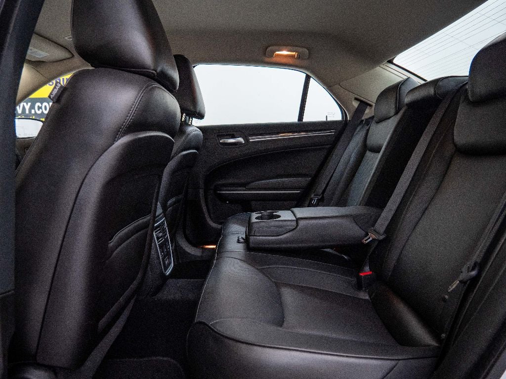 2023 Chrysler 300 Touring L