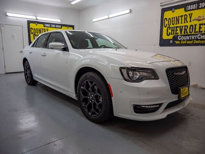 2023 Chrysler 300 Touring L