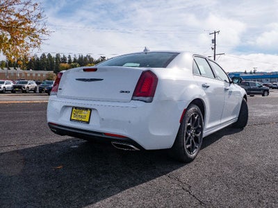 2023 Chrysler 300 Touring L