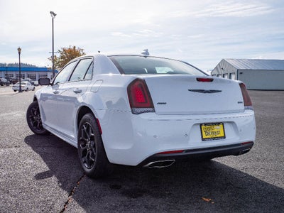 2023 Chrysler 300 Touring L