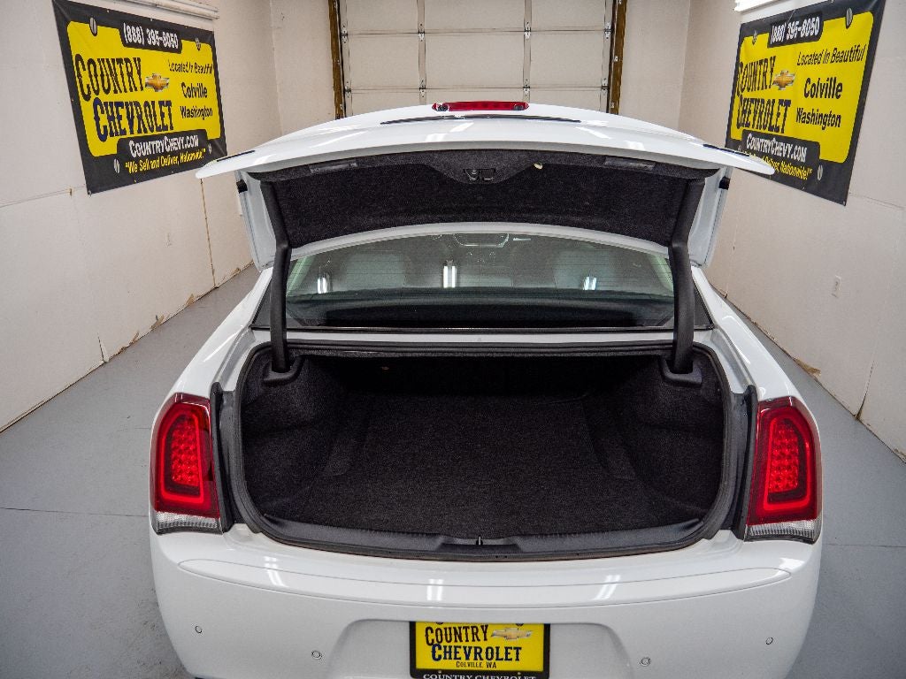 2023 Chrysler 300 Touring L