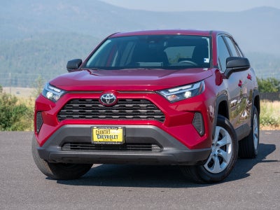 2025 Toyota RAV4 LE