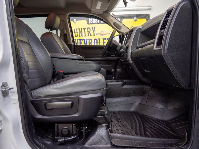 2017 RAM 3500 Chassis Cab Tradesman