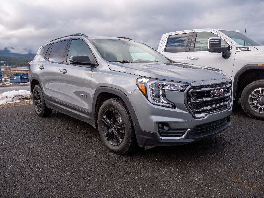 2023 GMC Terrain AT4