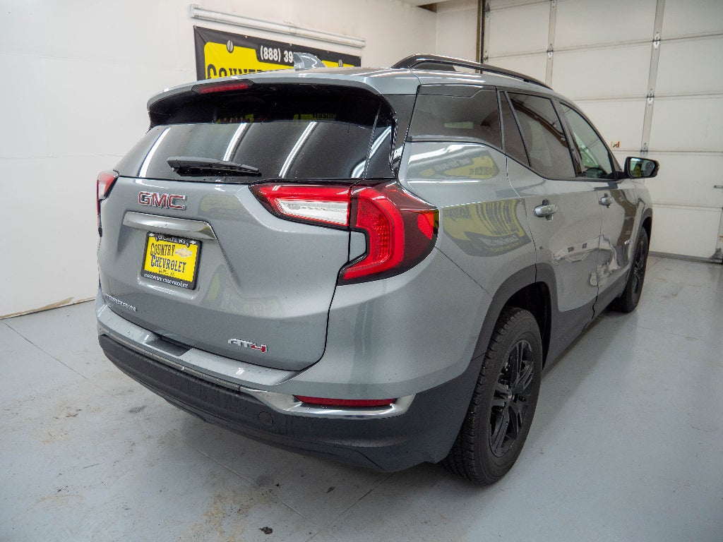 2023 GMC Terrain AT4