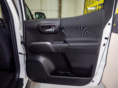 2022 Toyota Tacoma 4WD SR5