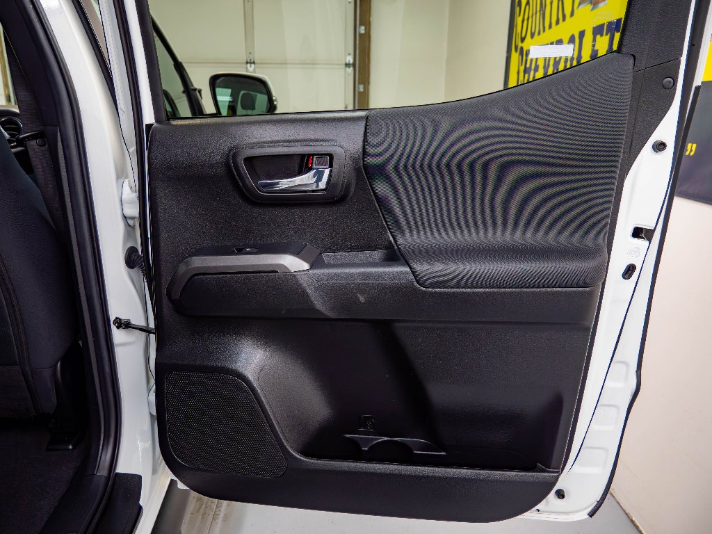 2022 Toyota Tacoma 4WD SR5