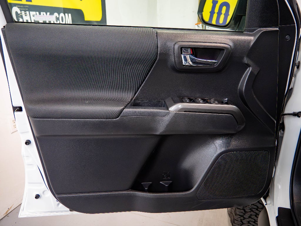 2022 Toyota Tacoma 4WD SR5