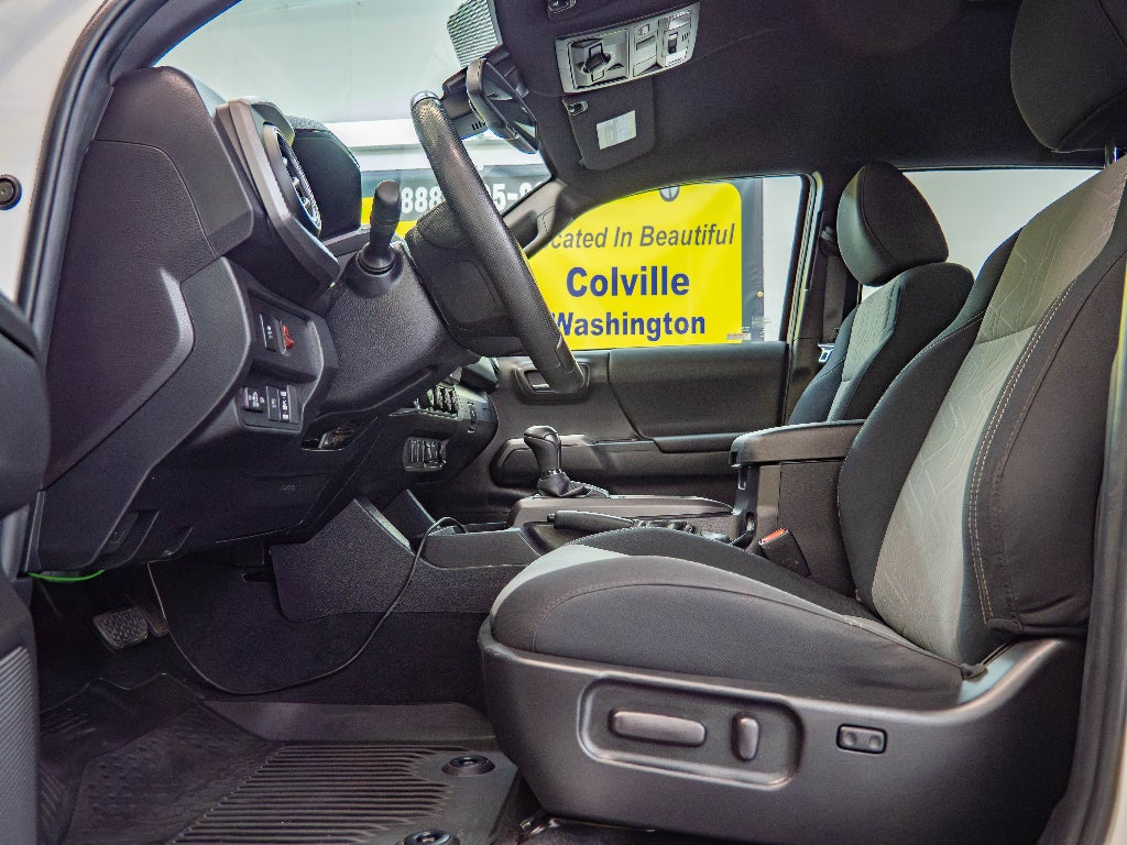 2022 Toyota Tacoma 4WD SR5