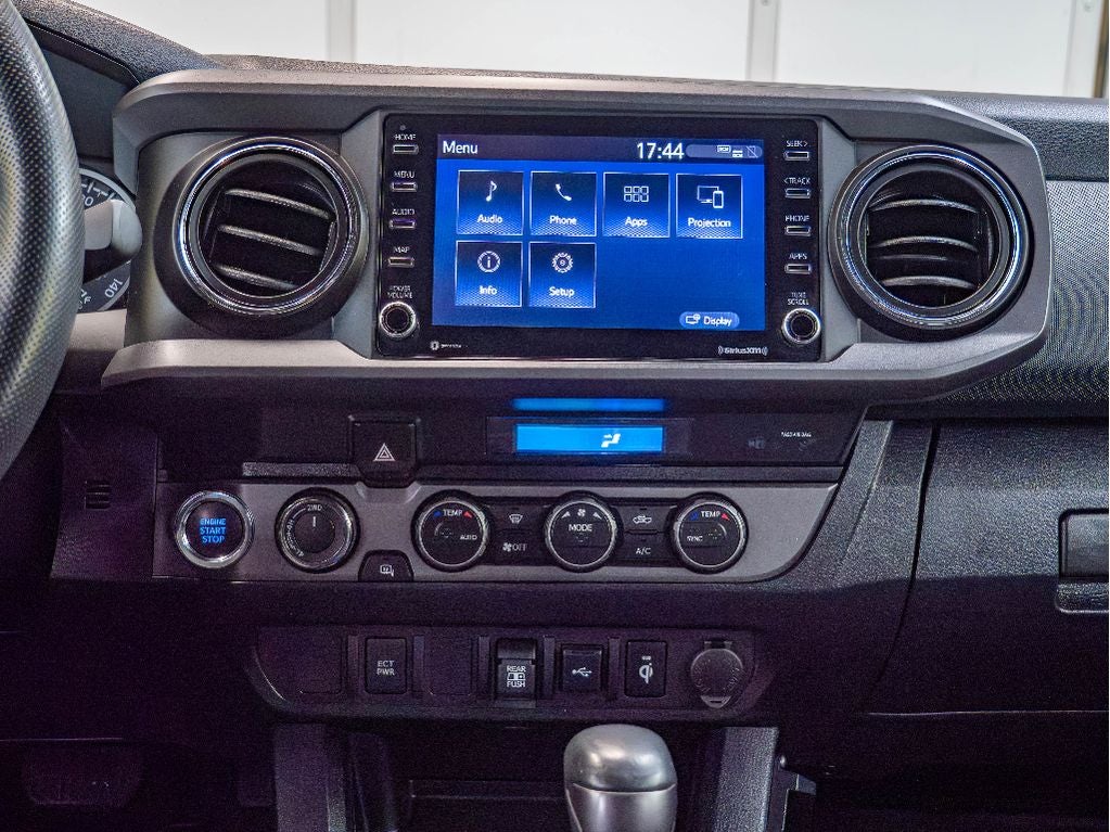 2022 Toyota Tacoma 4WD SR5