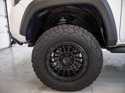 2022 Toyota Tacoma 4WD SR5