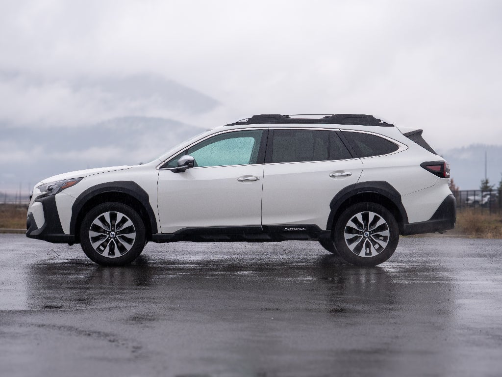 2023 Subaru Outback Touring XT