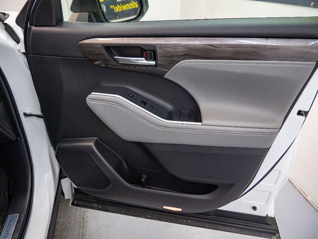 2022 Toyota Highlander Limited