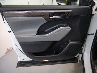 2022 Toyota Highlander Limited