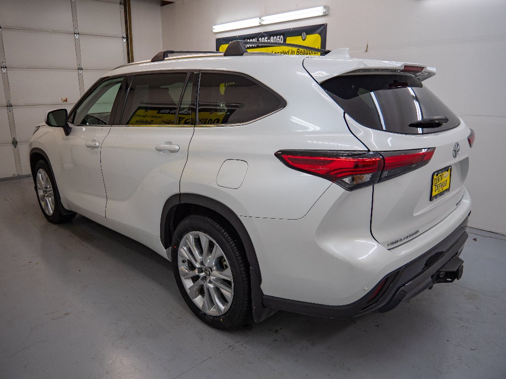 2022 Toyota Highlander Limited