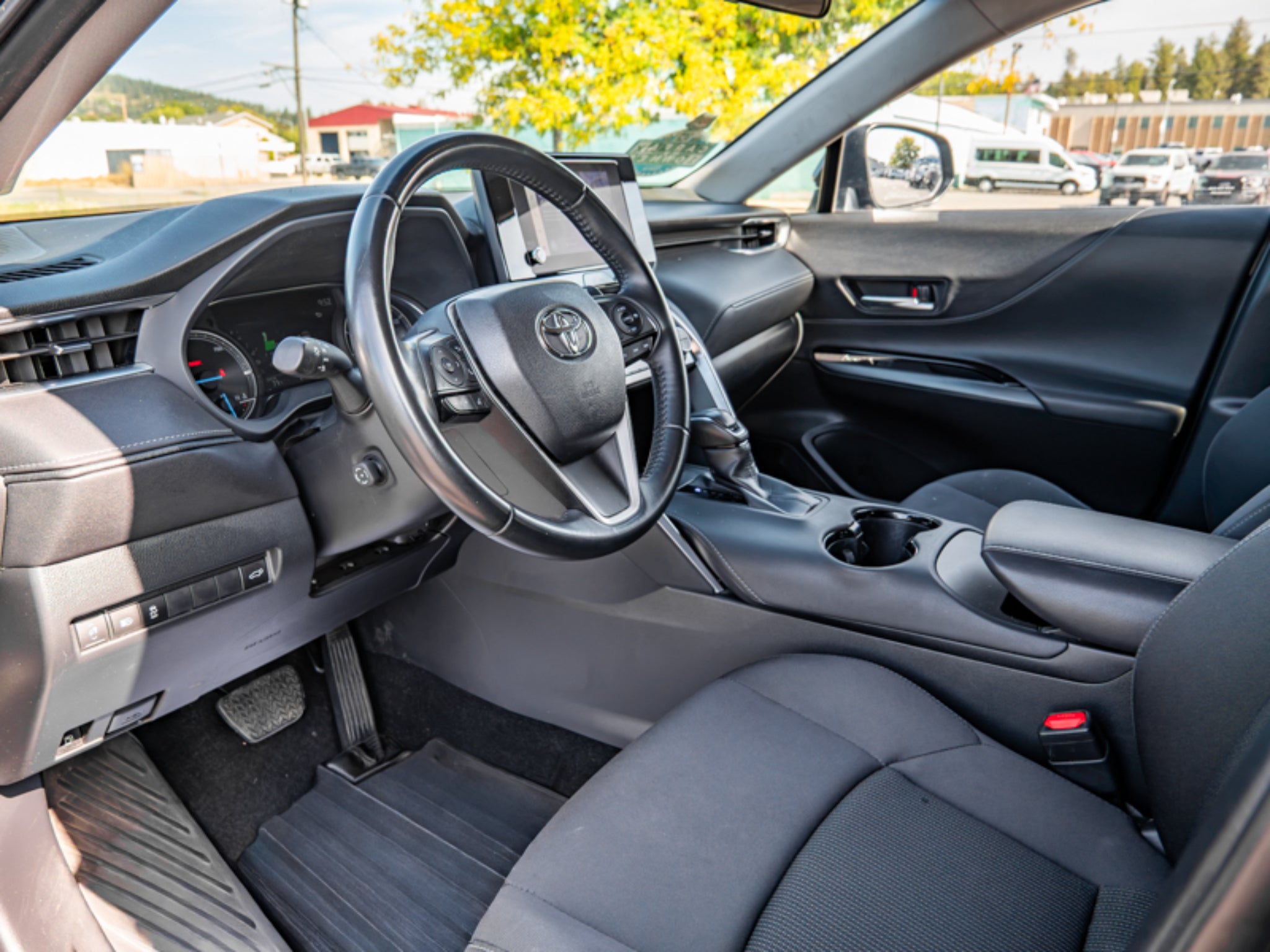 2024 Toyota Venza LE