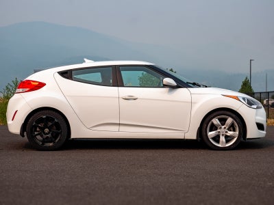 2013 Hyundai Veloster w/Black Int