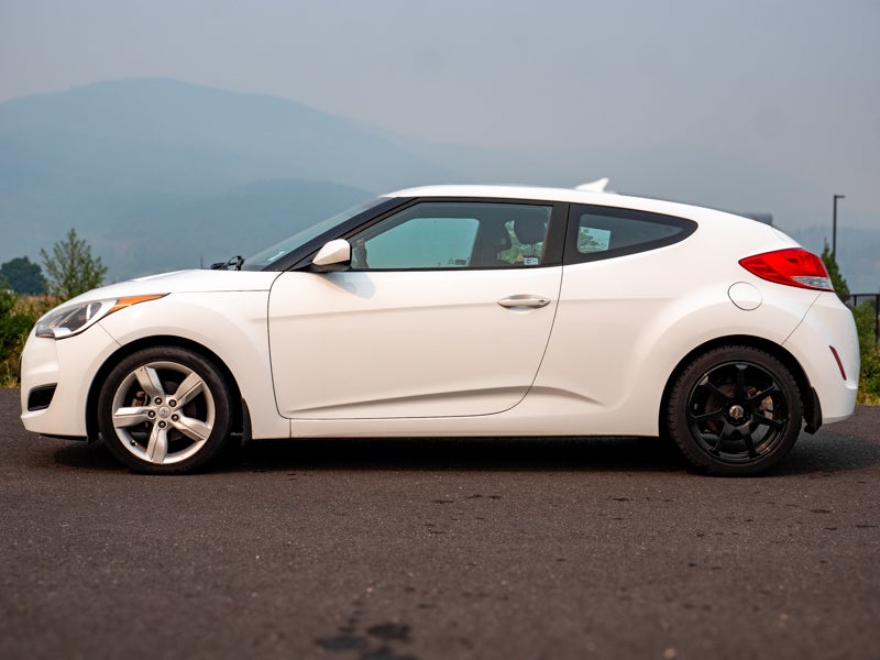 2013 Hyundai Veloster w/Black Int