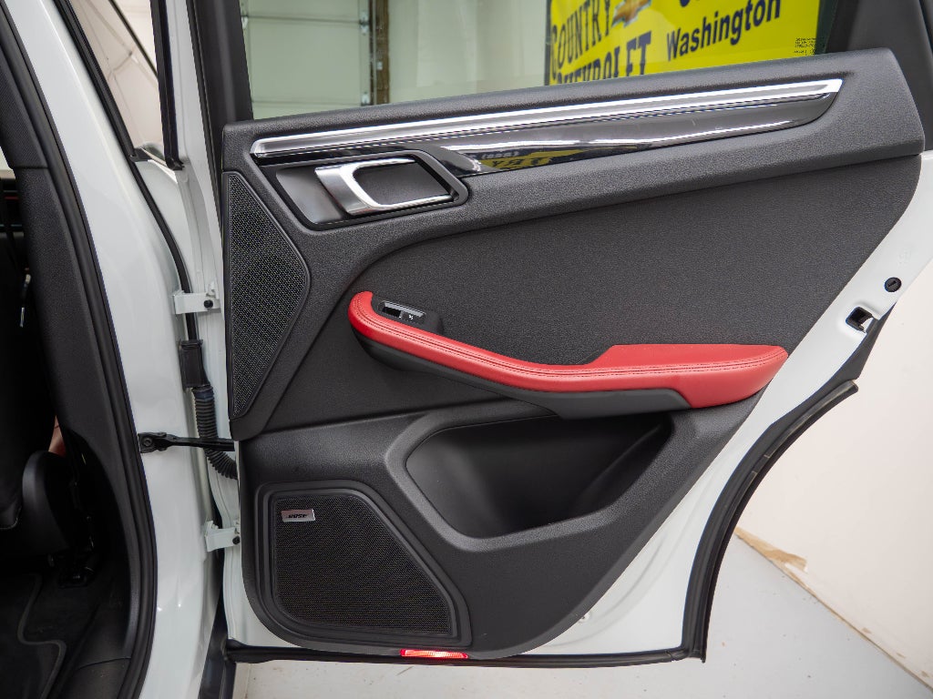 2017 Porsche Macan Base