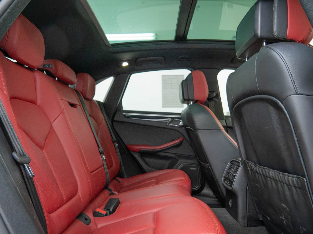 2017 Porsche Macan Base