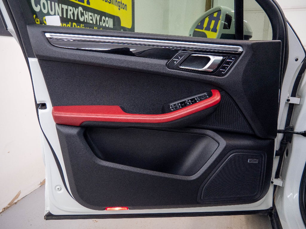 2017 Porsche Macan Base