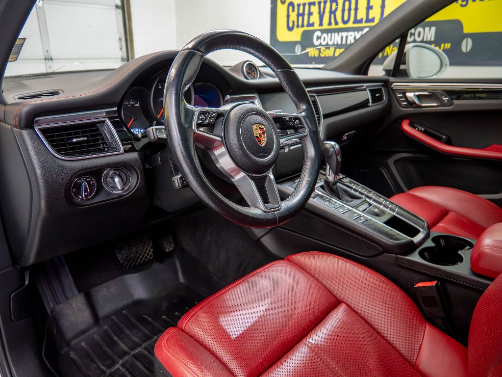 2017 Porsche Macan Base