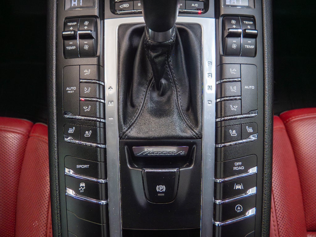 2017 Porsche Macan Base