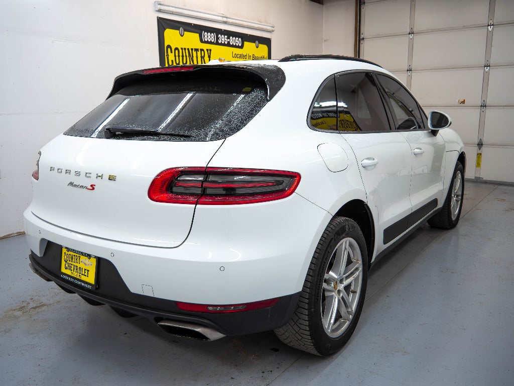 2017 Porsche Macan Base